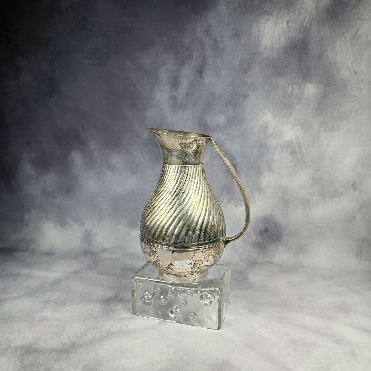 Große versilberte Kanne - Vase