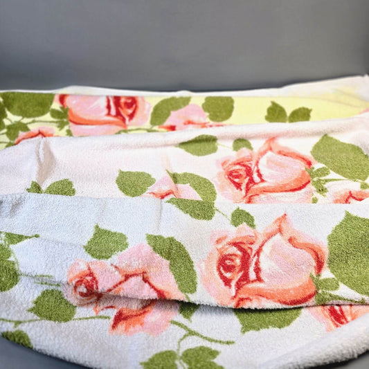 Set Frottee Handtücher aus den 70s - Rosenblüten