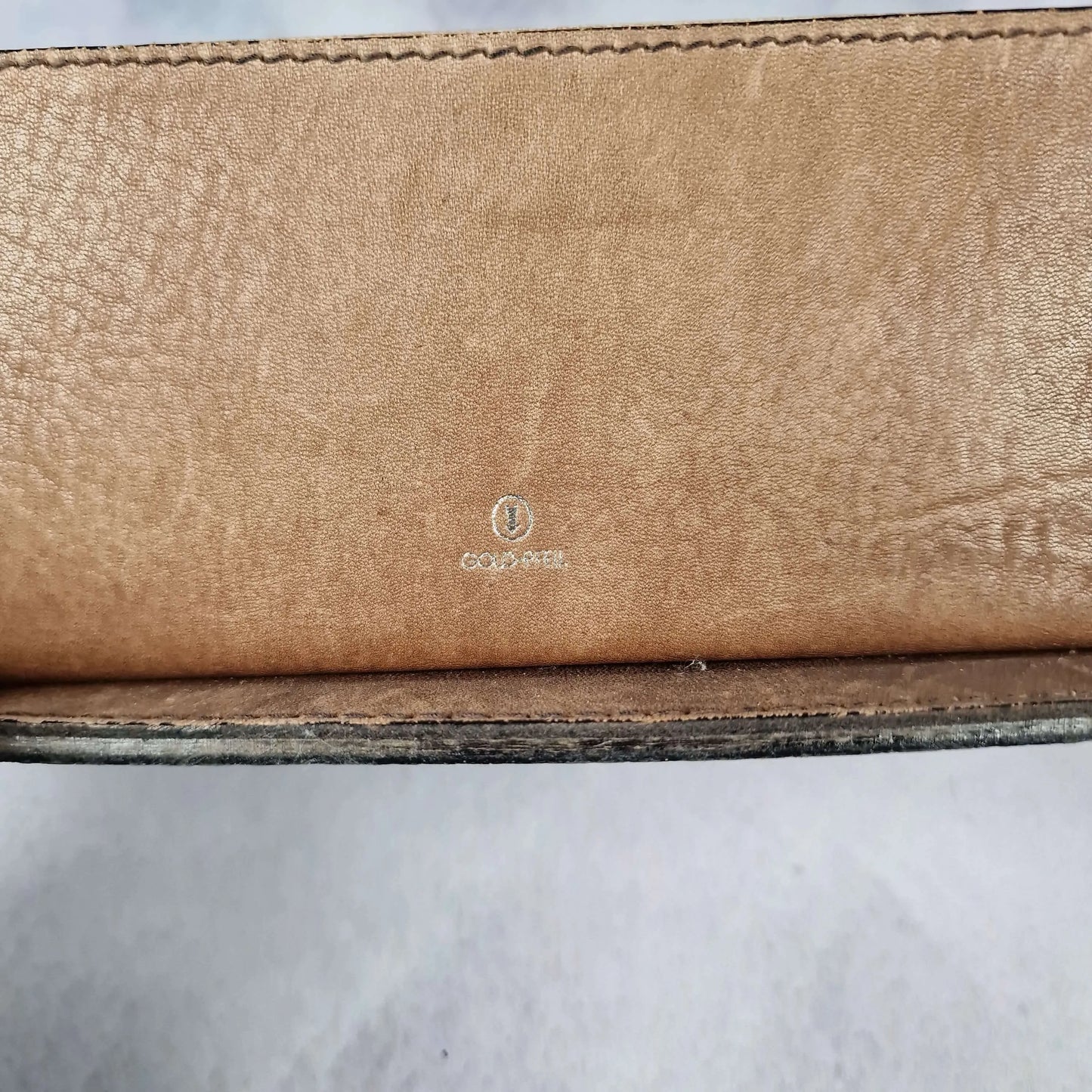 Goldpfeil Briefständer - Halter für Briefe - Leder Briefständer