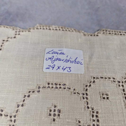 Vintage Leinen Zierdecke - Handarbeit mit Ajourstickerei