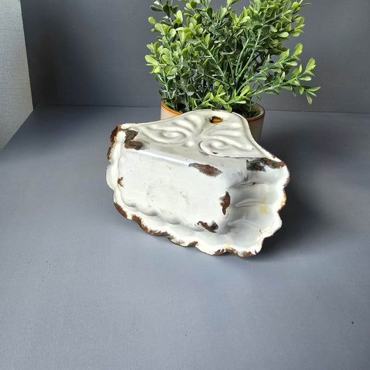 Emaille Seifenablage um 1900, shabby, für die Wand