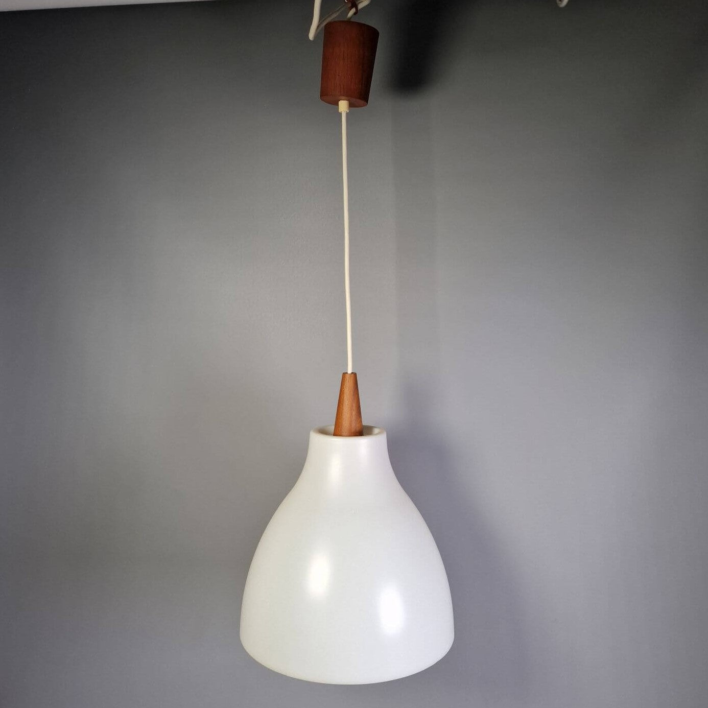 Mid Century Modern Hängelampe - Teak Danish