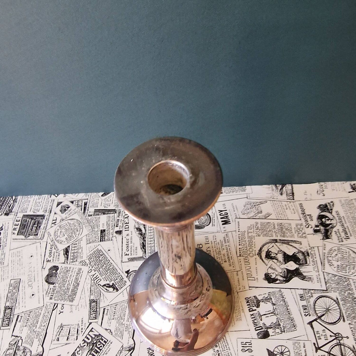 Versilberter hoher Kerzenständer - 25cm