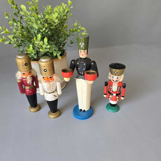 Vintage Bergmann Leuchter und Nussknacker Figuren