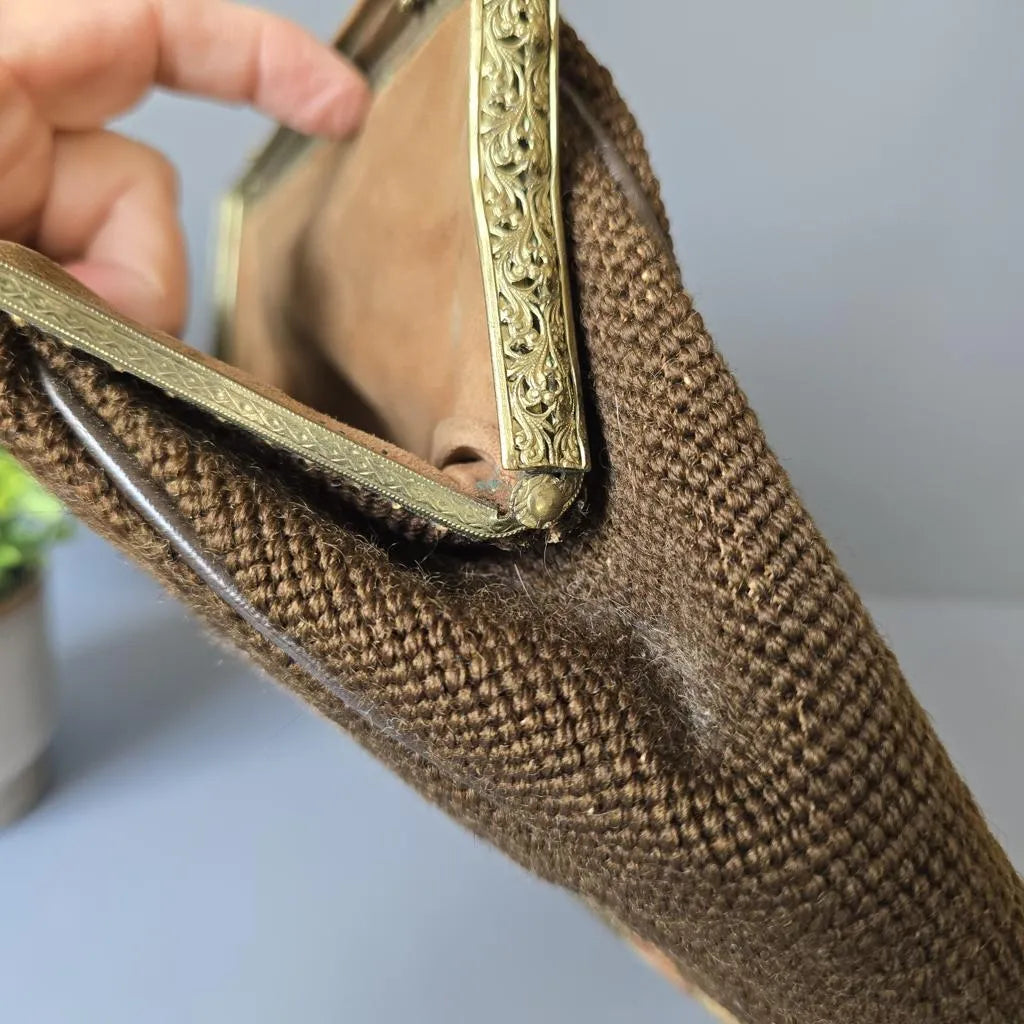 Sehr große Vintage Gobelin Handtasche - Braun mit Blüten - Messingrahmen und Kette