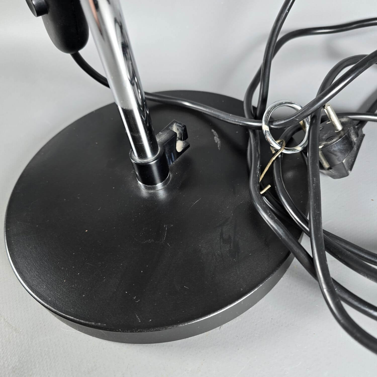 Große 70s Tischlampe - Schreibtischlampe Chrom Schwarz