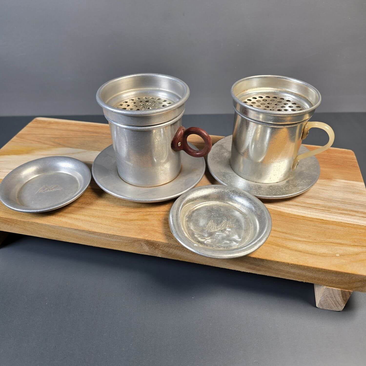 Zwei Melitta Tassenfilter aus Alu - 1950er Jahre