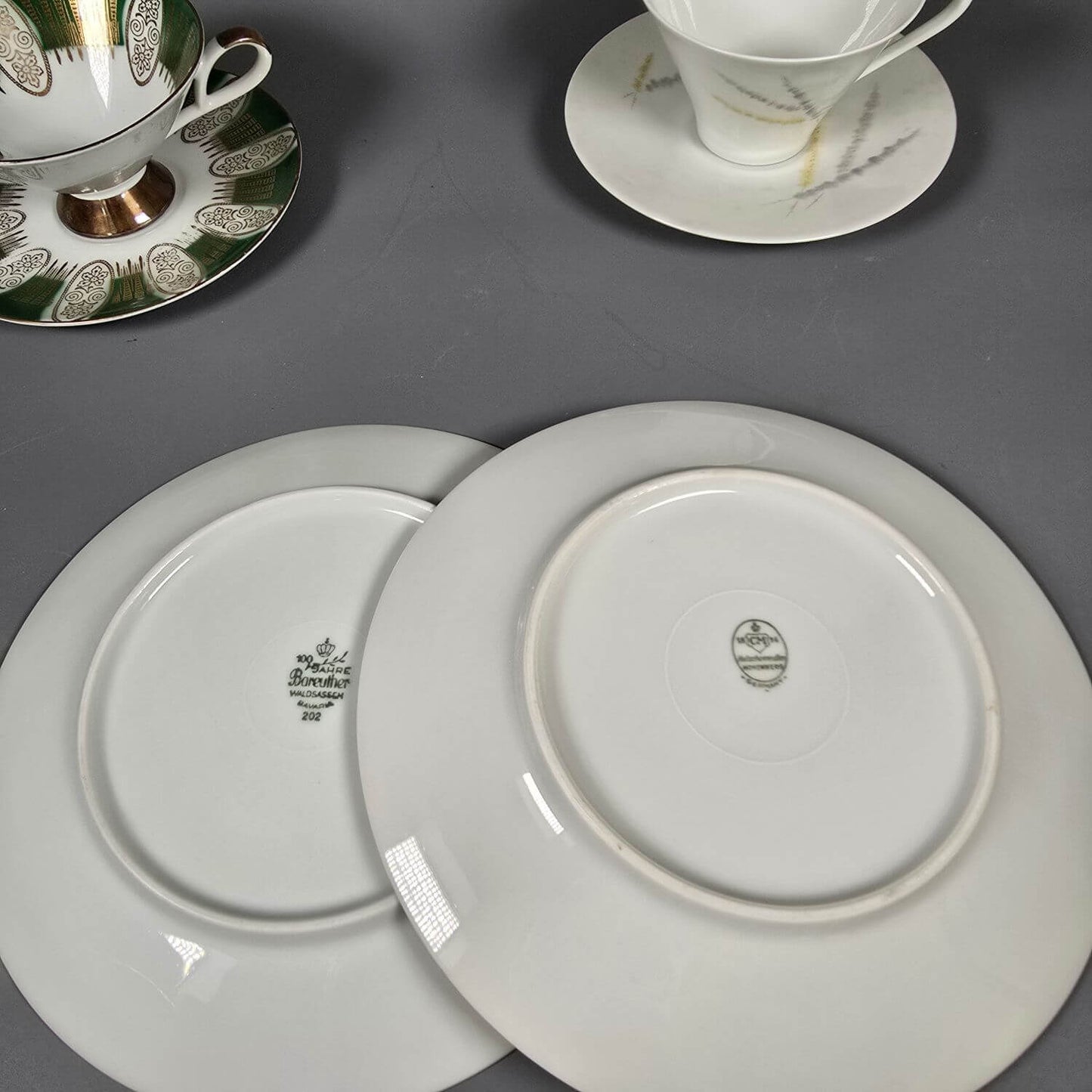 Zwei Sammeltassen - Hutschenreuther Hohenberg und Bareuther