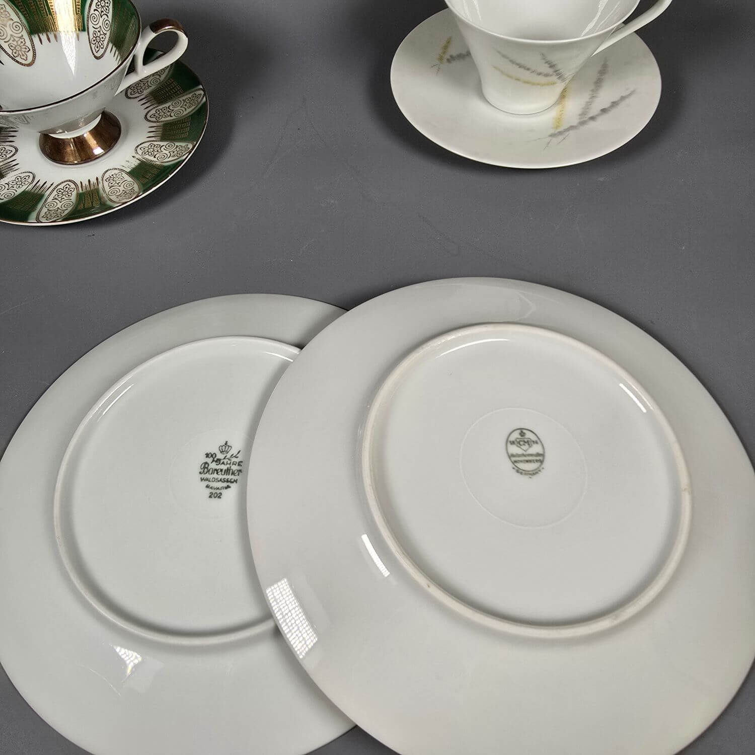 Zwei Sammeltassen - Hutschenreuther Hohenberg und Bareuther
