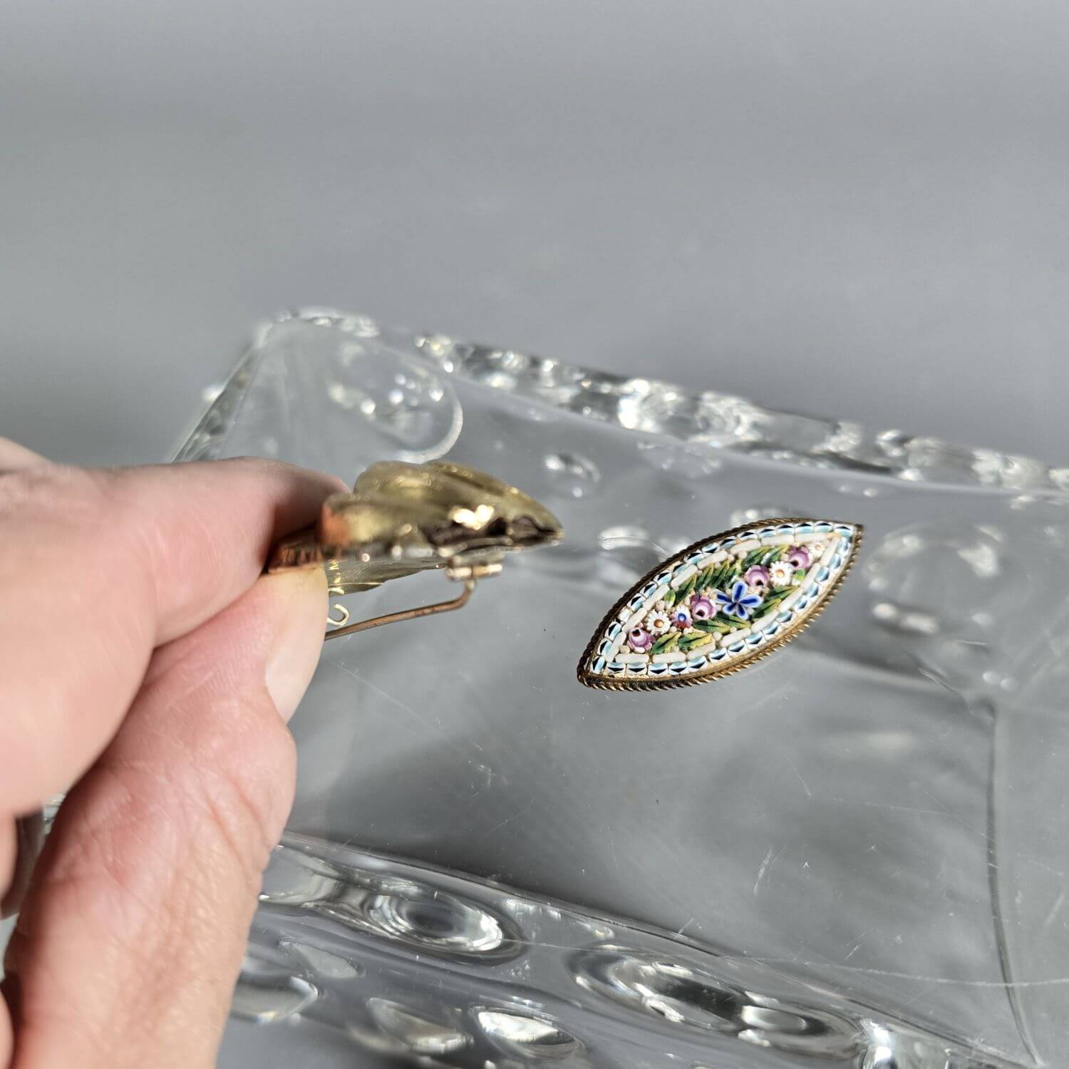 Schaumgold Brosche und Mosaik Brosche - Biedermeier