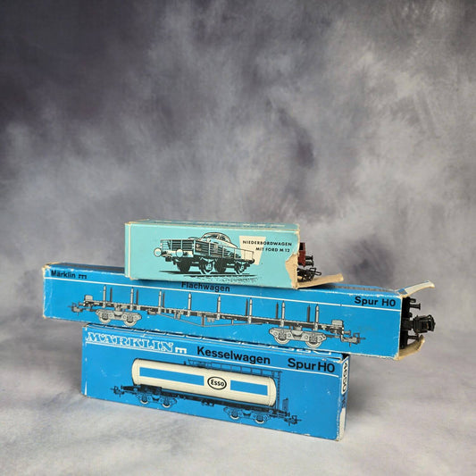 3 Vintage Märklin Waggons in Verpackung