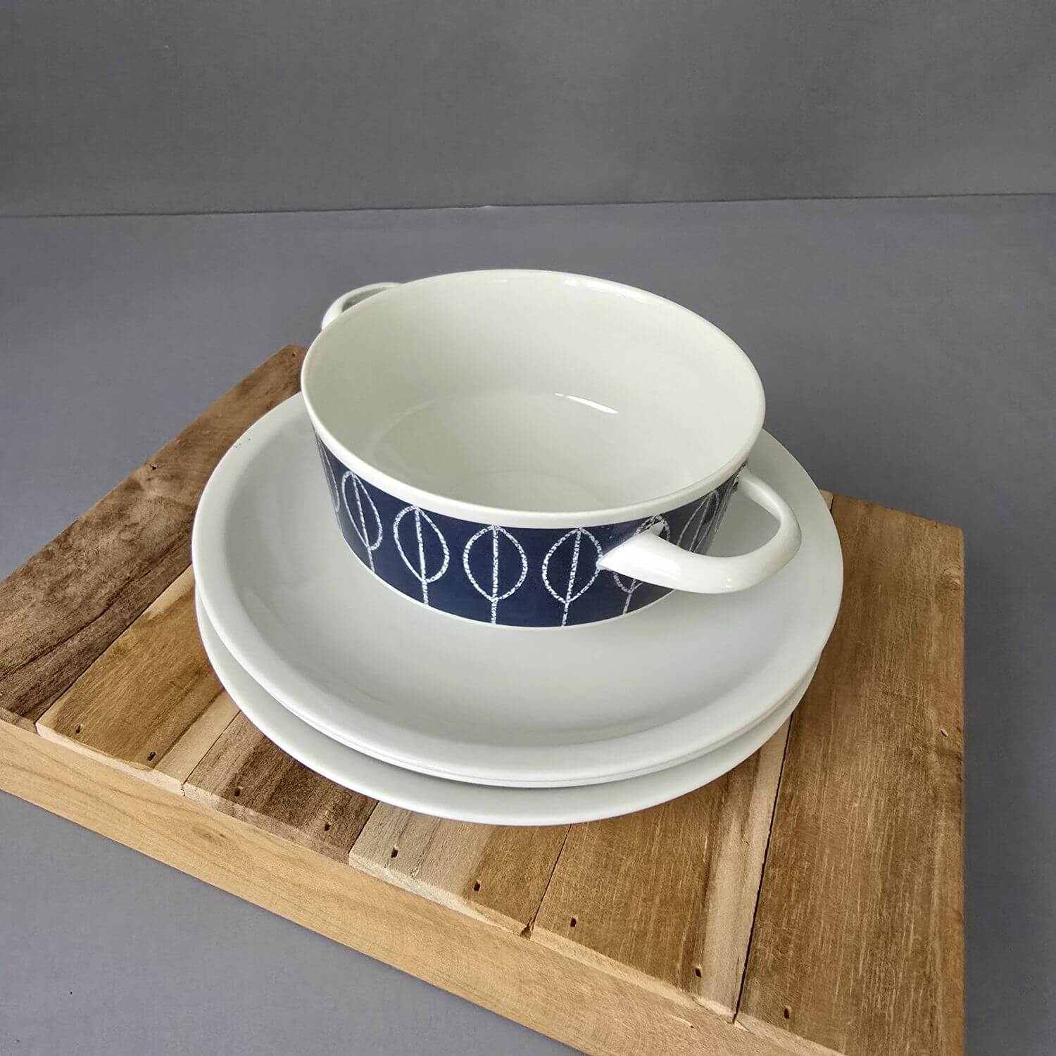 Hoher Vintage MesSet aus 3 Suppentassen mit Tellern, Arzberg Form 2050sing Kerzenständer