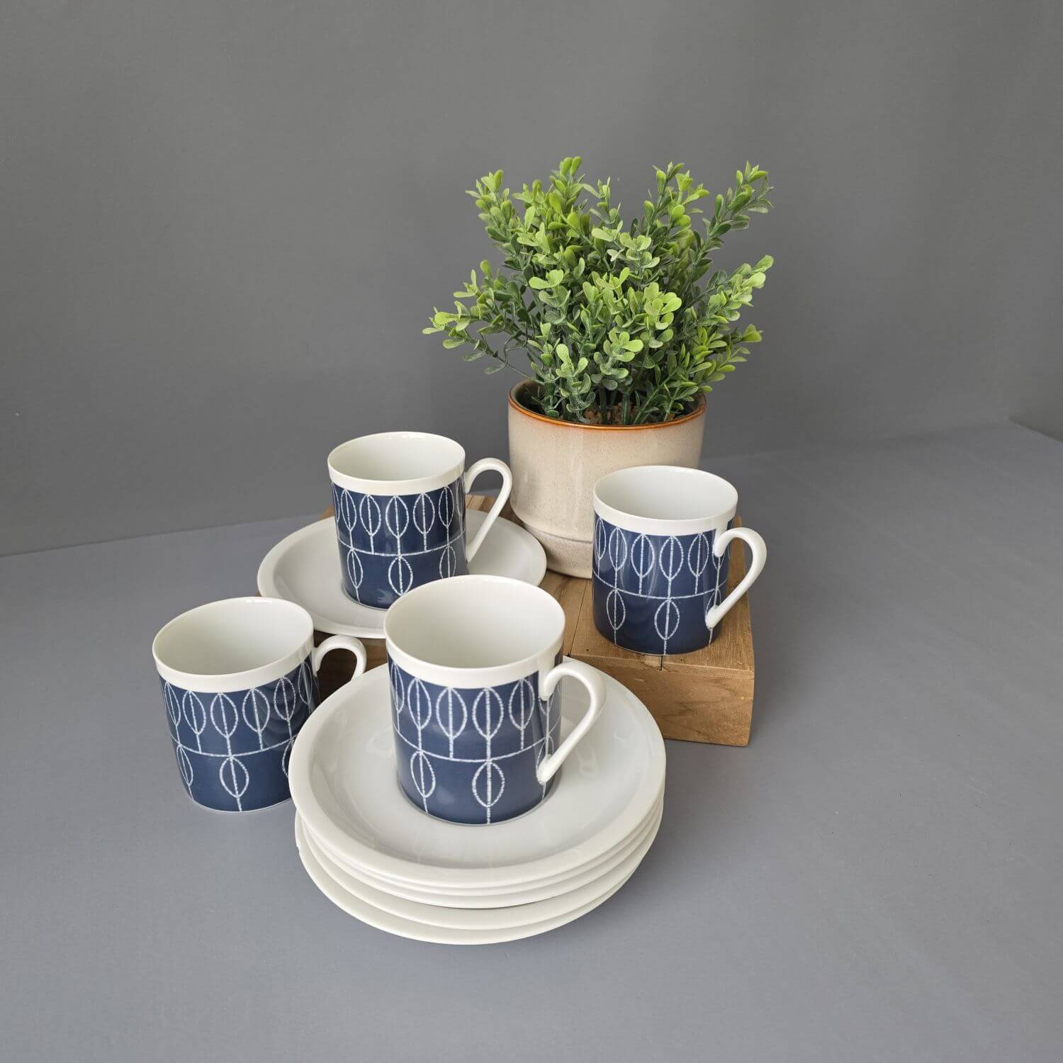 Set Kaffeetassen mit Teller, Arzberg 2050 Löffelhardt Triennale Preis 60s mid century