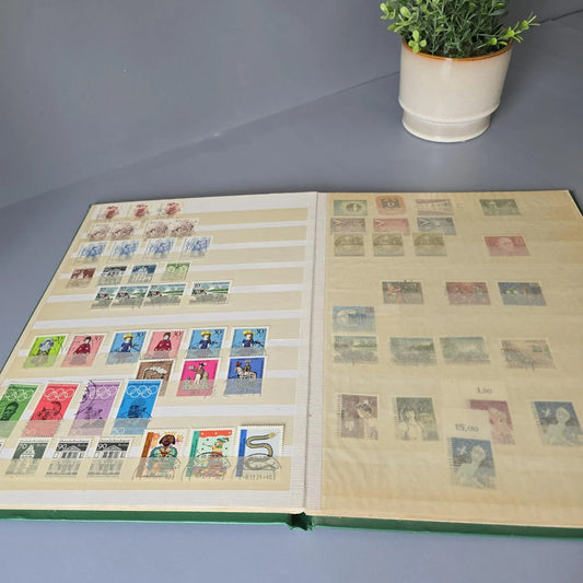 Sammelalbum Briefmarken Deutsche Bundespost 70er und 80er Jahre