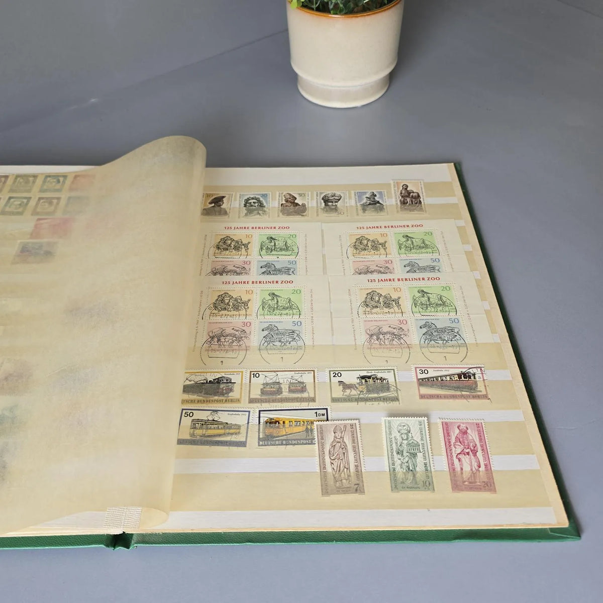 Sammelalbum Briefmarken Deutsche Bundespost 70er und 80er Jahre