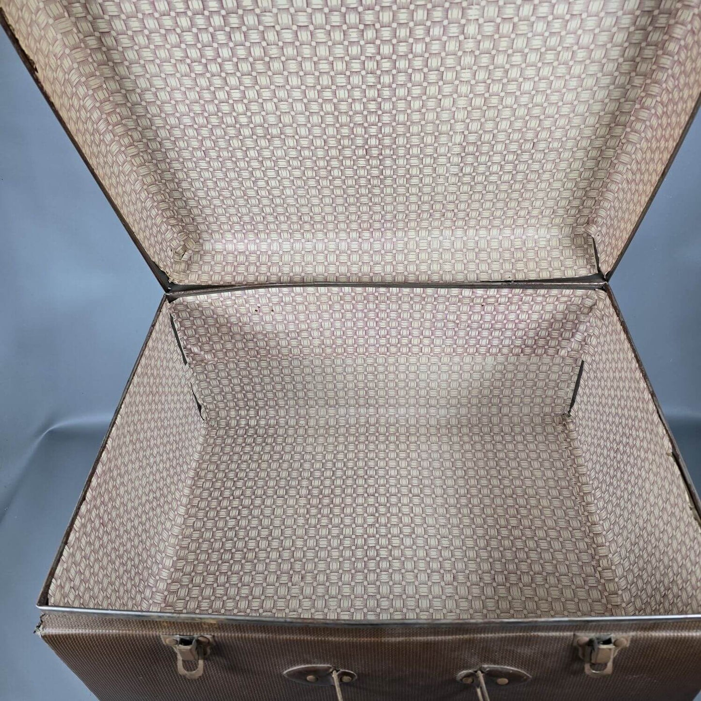 Vintage Koffer geöffnet