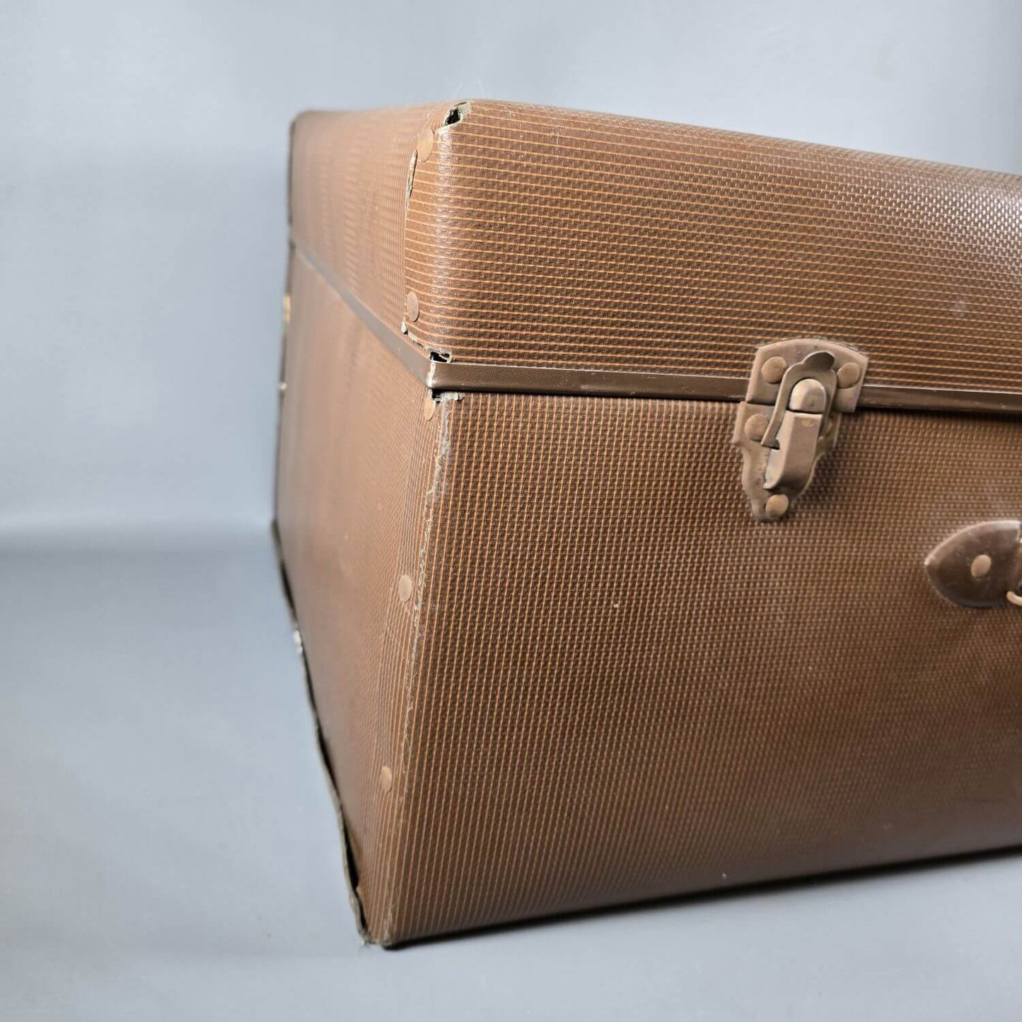 Vintage Koffer Beschlag rostig