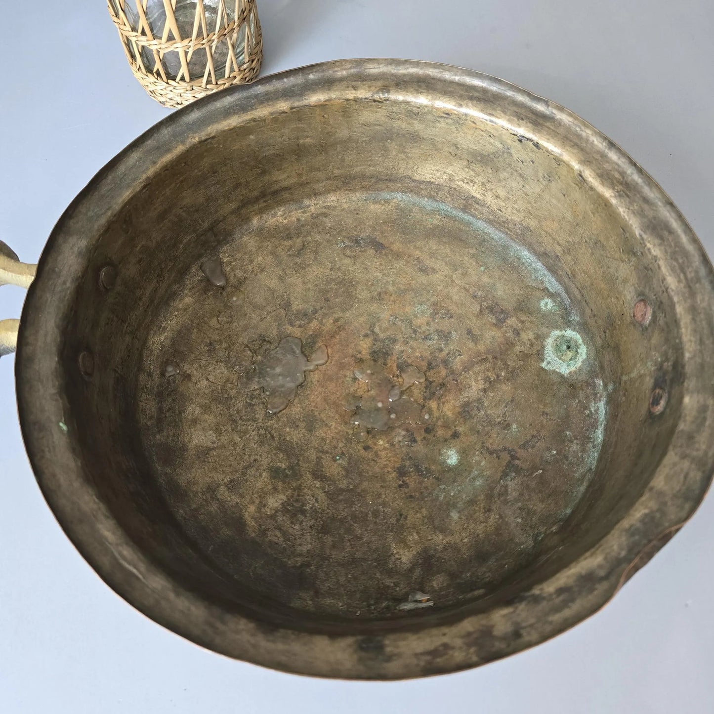 Großer Vintage Kupfertopf - flacher großer Topf - Gartendeko
