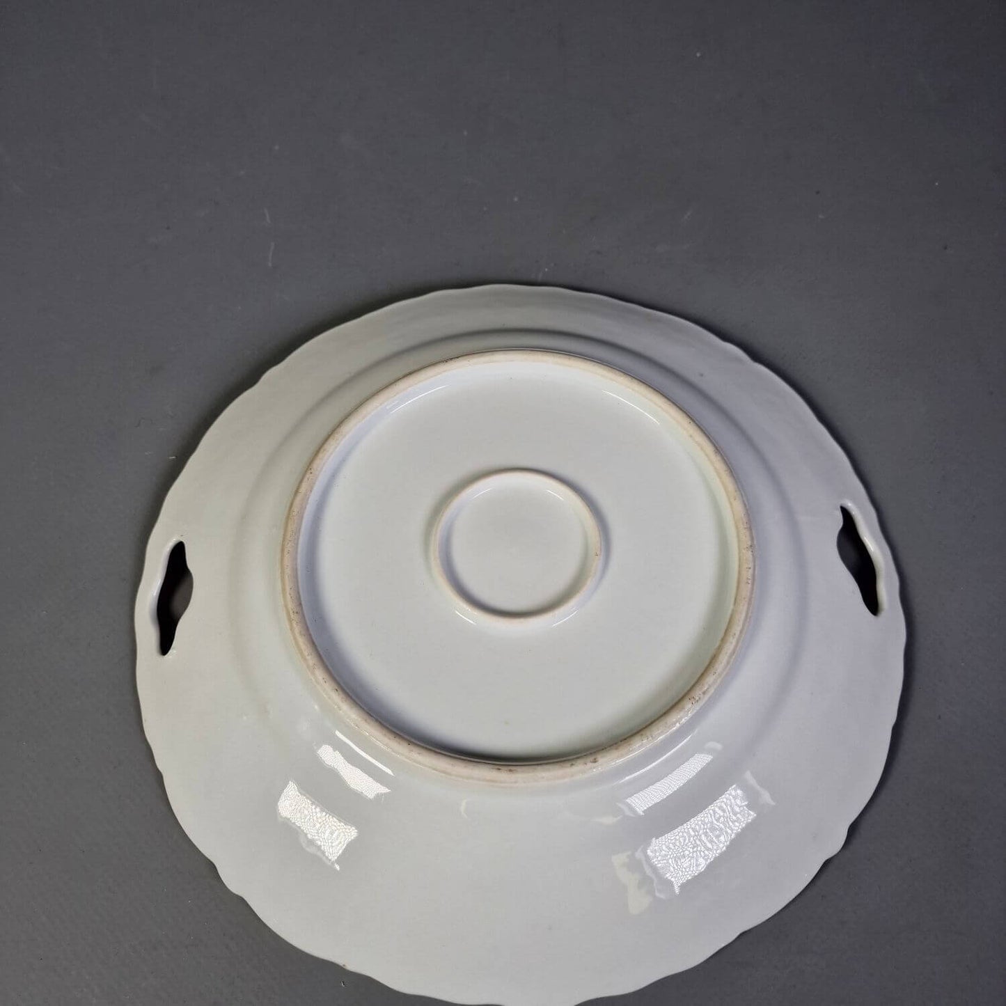 Antiker Teller mit Schutzengel Motiv
