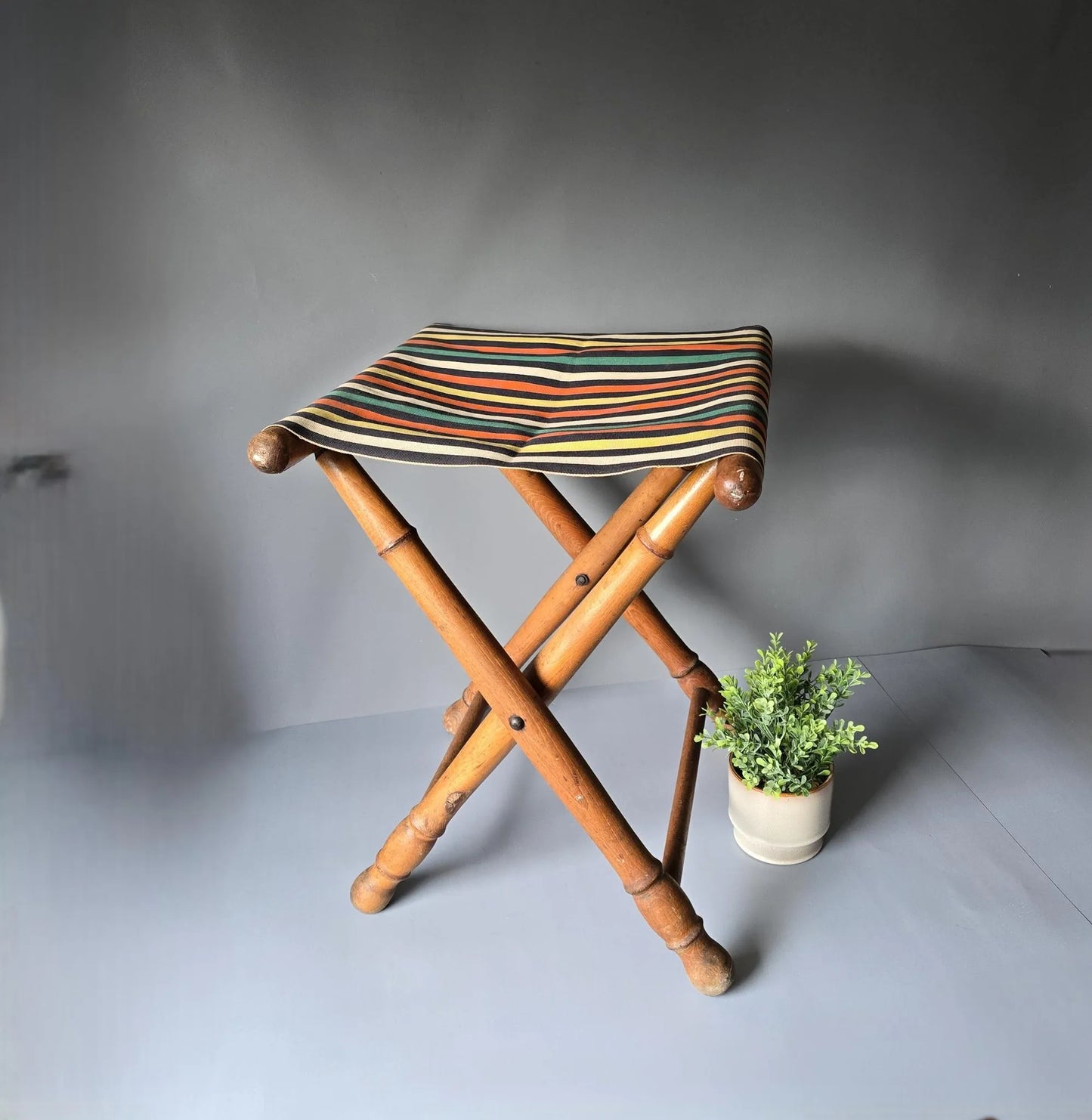 Antiker Camping Hocker - Art Deco Scherenhocker