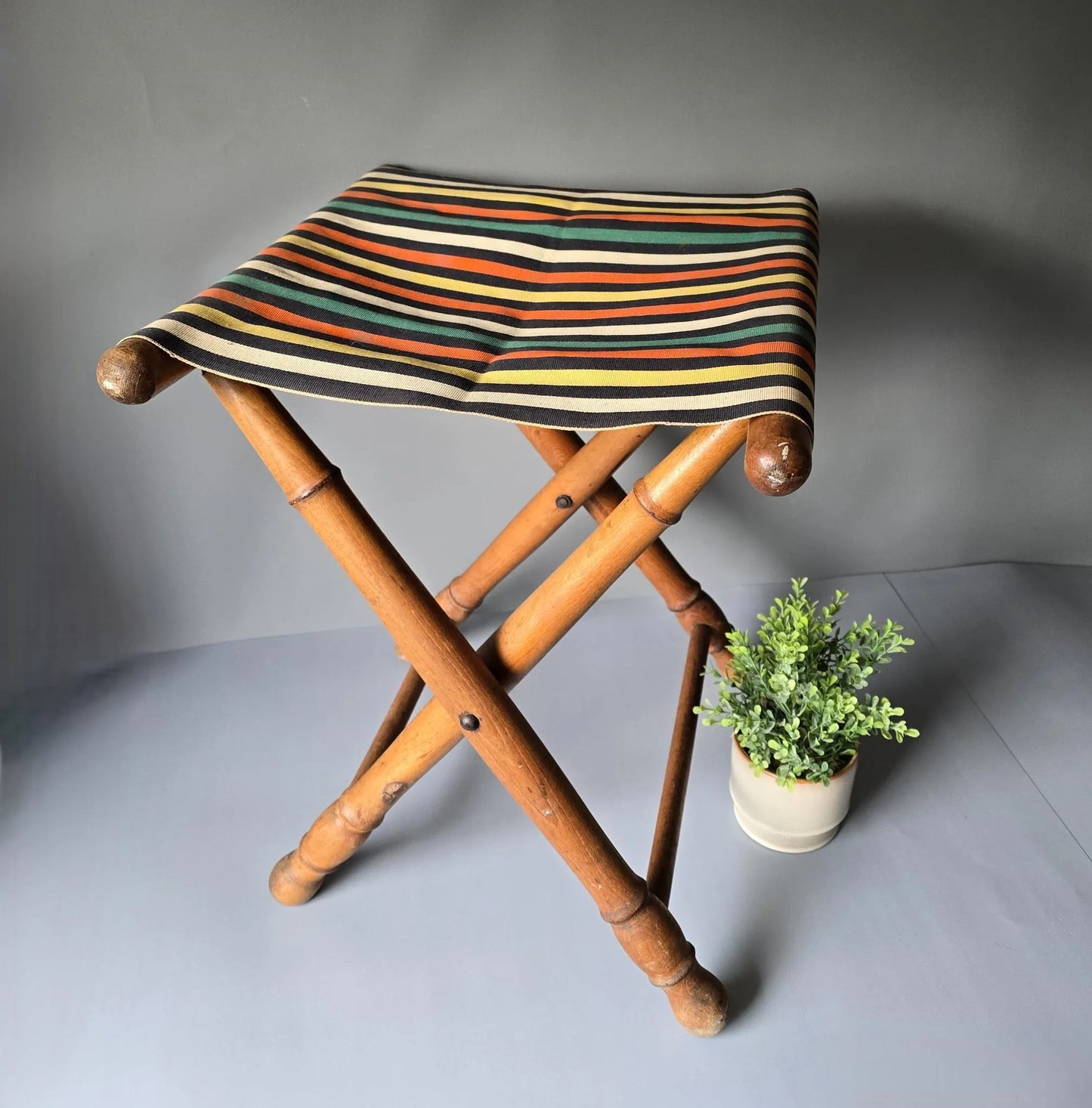Antiker Camping Hocker - Art Deco Scherenhocker