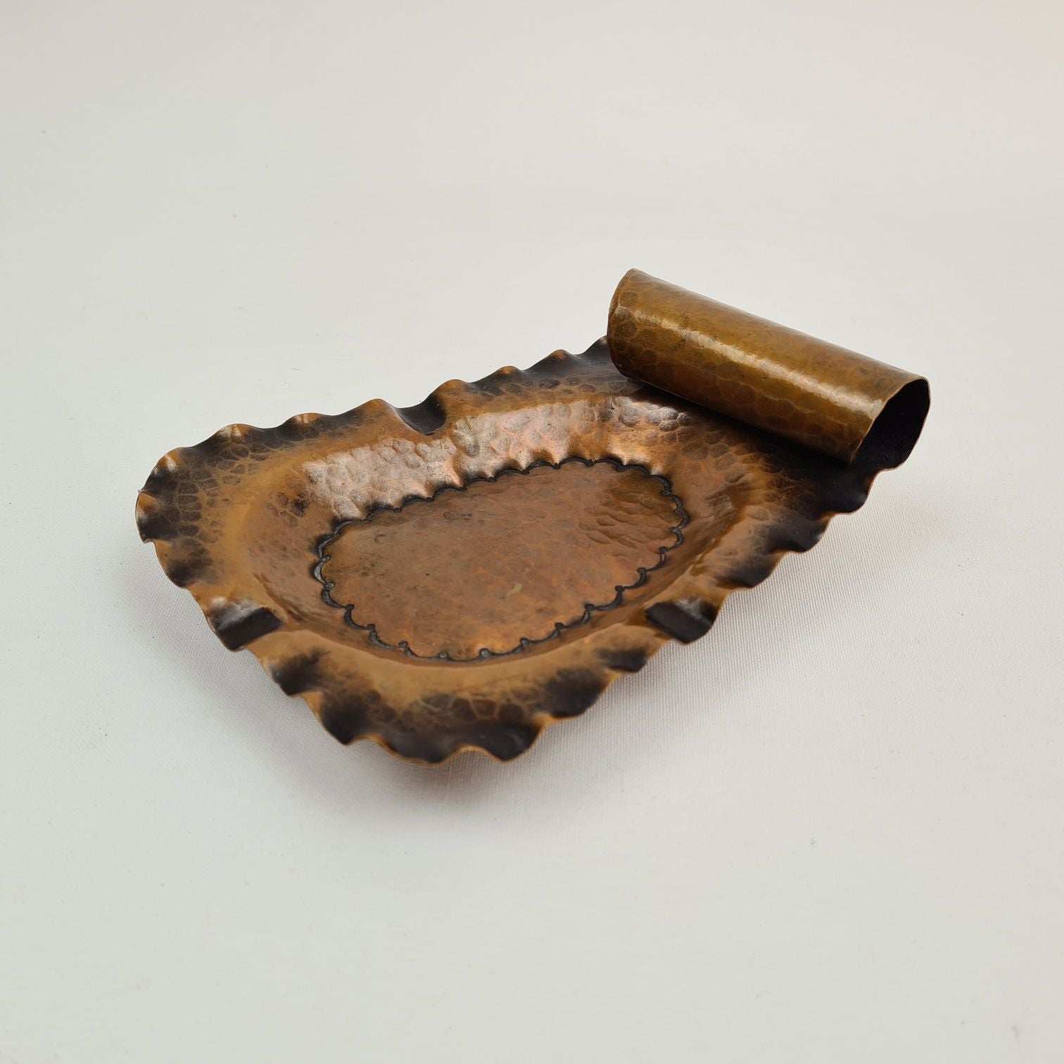 Ascher aus Kupfer - Hammerschlag Handarbeit