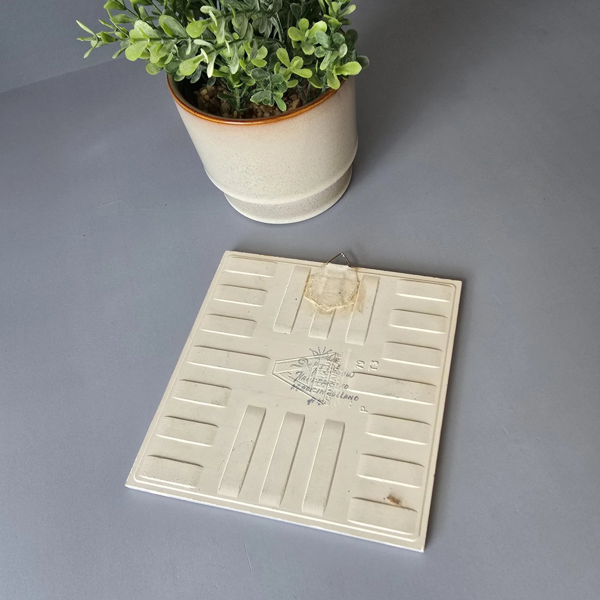 Delfter Fliese handbemalt mit 9 Motiven
