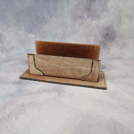 Goldpfeil Briefständer - Halter für Briefe - Leder Briefständer