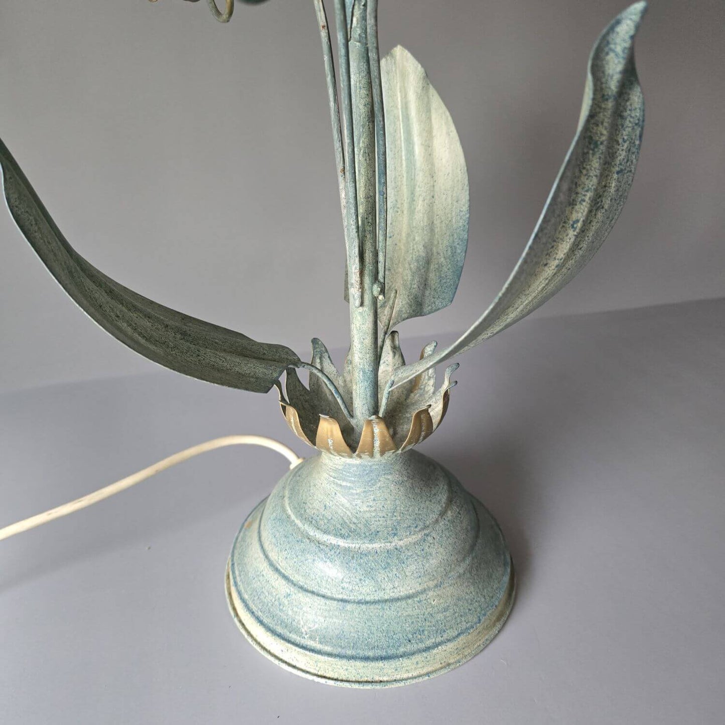 Große Florentiner Tischlampe mit Glasschirm
