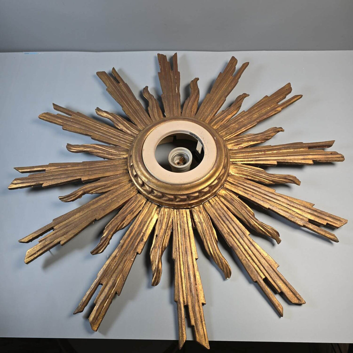 Sonnenspiegel als Deckenlampe - Holz