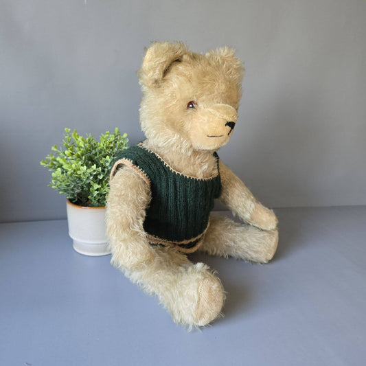 Großer alter Vintage Teddy mit Holzwolle gefüllt