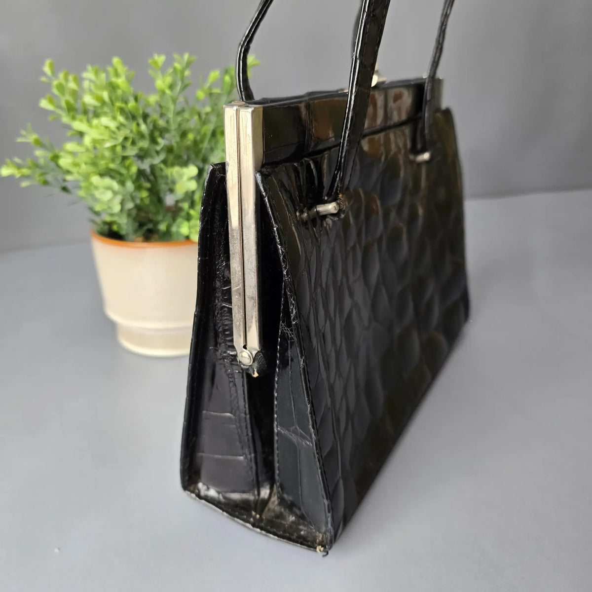 Vintage Handtasche - Art Deco - Schwarzes Leder in Kroko Optik