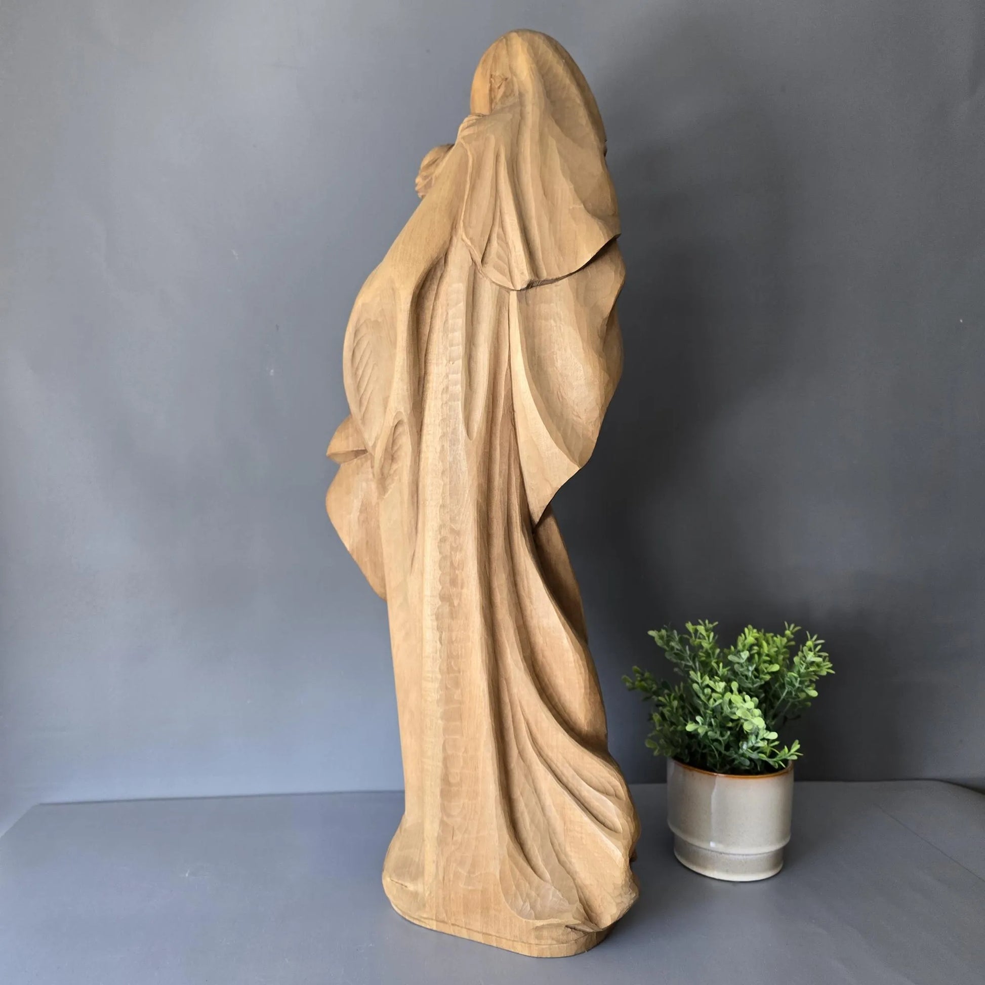 Geschnitzt Madonna - Heiligenfigur - Holzschnitzerei