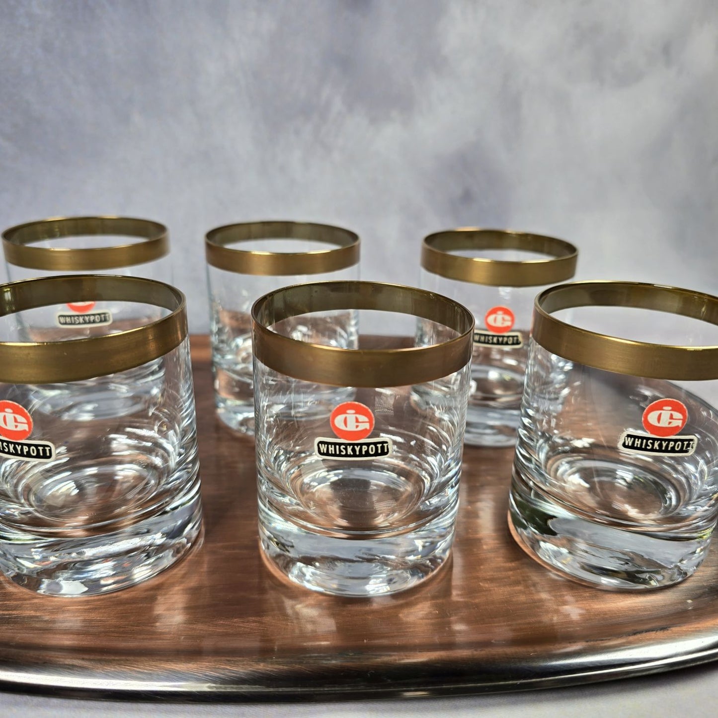 Set Whiskypott Ingrid Hütte Goldrand auf Tablett