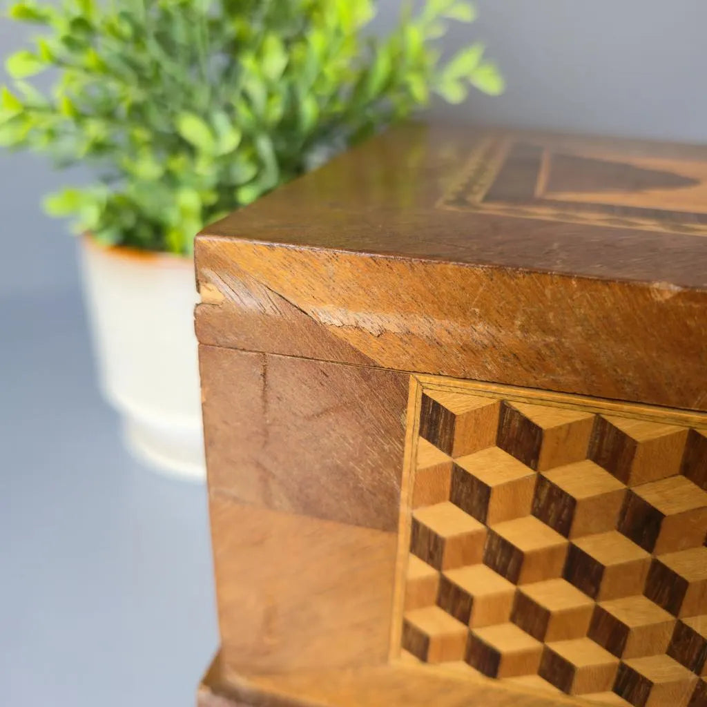 Antike Schatulle - Schmuckkasten - Holzdose mit Intarsien
