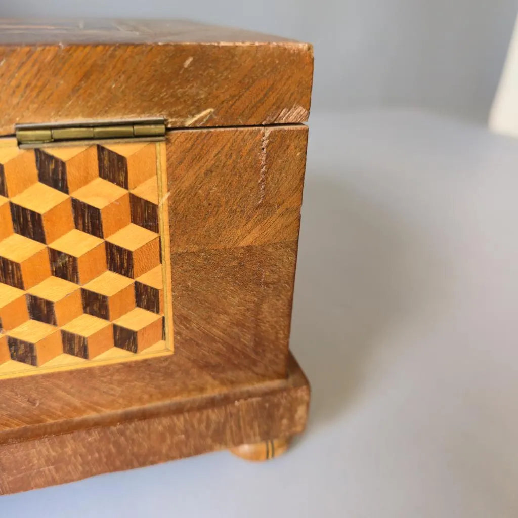Antike Schatulle - Schmuckkasten - Holzdose mit Intarsien