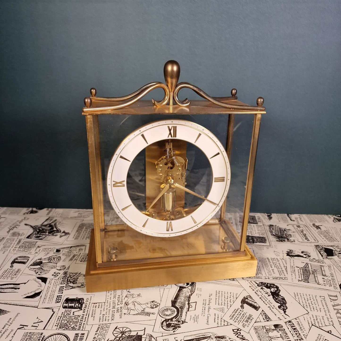 Junghans Ato Magnetpendeluhr - Tischuhr - Kamin Uhr