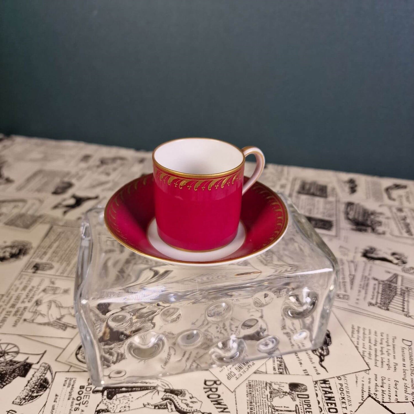 KPM Berlin Mokkatasse mit Untertasse - Buntmalerei
