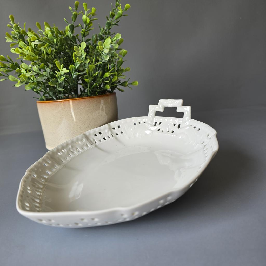KPM BERLIN Kurland Blattschale weiß 20,6 cm - Schale Durchbruchschale