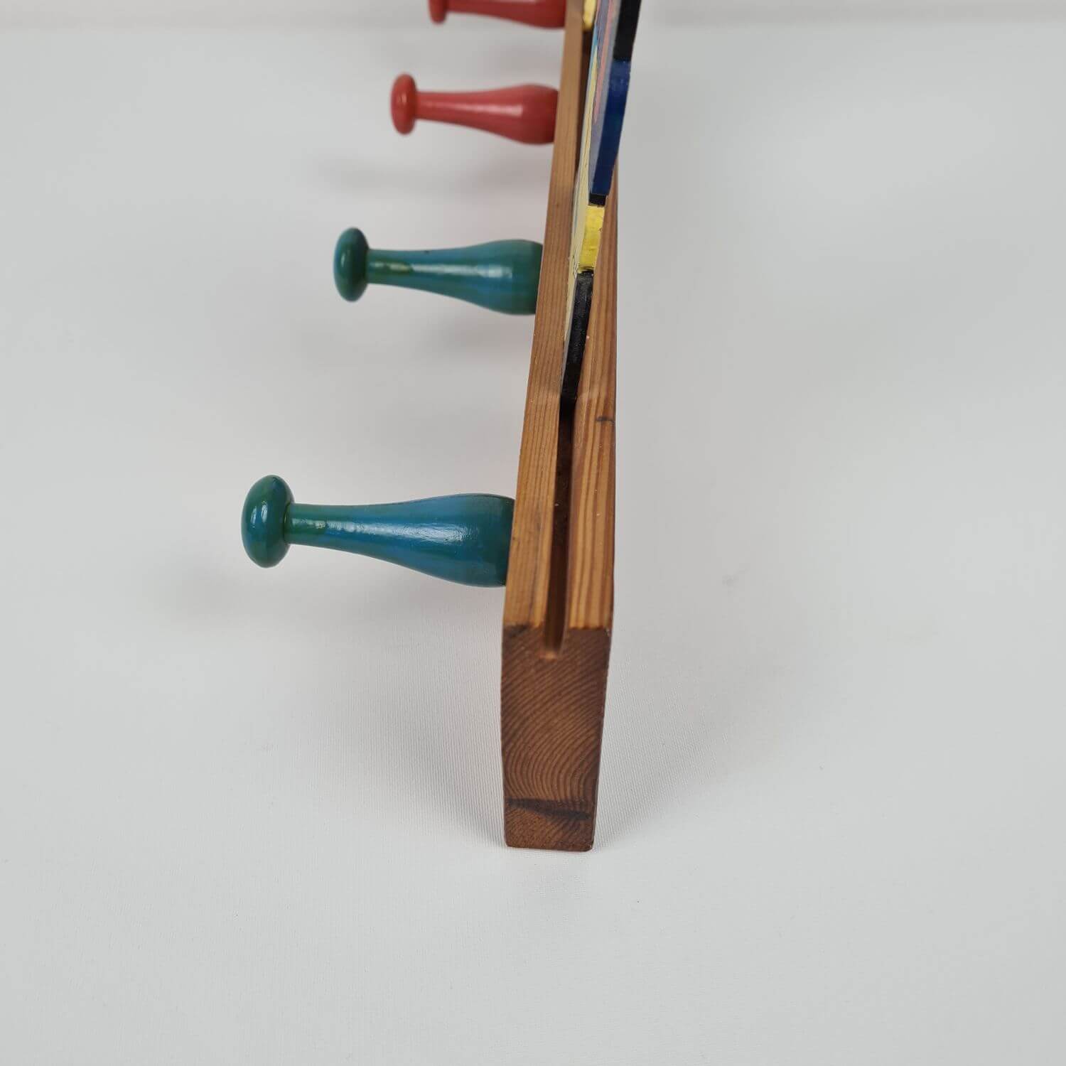 Kinderzimmer Garderobe - Laubsägearbeit aus den 70ern