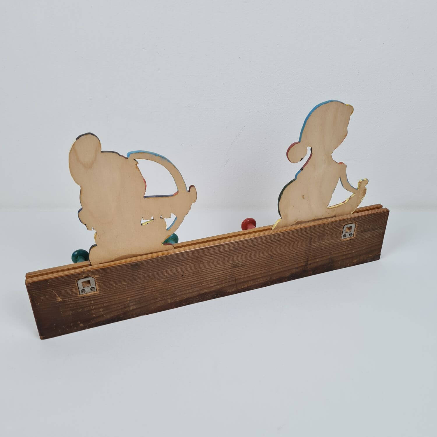 Kinderzimmer Garderobe - Laubsägearbeit aus den 70ern