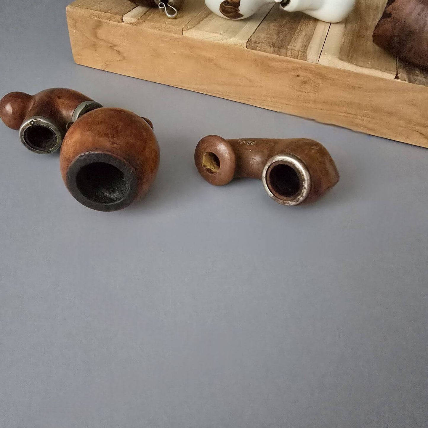 Set alte Pfeifenköpfe und Verbindungsstücke, Porzellan, Holz