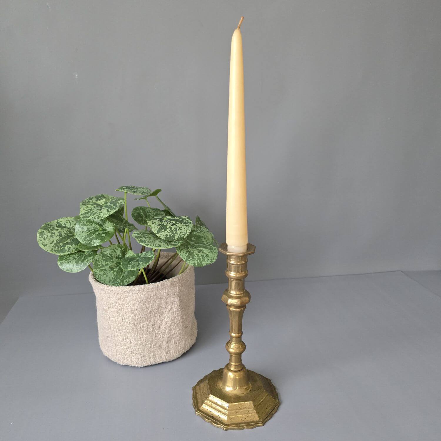 Hoher Vintage Messing Kerzenständer