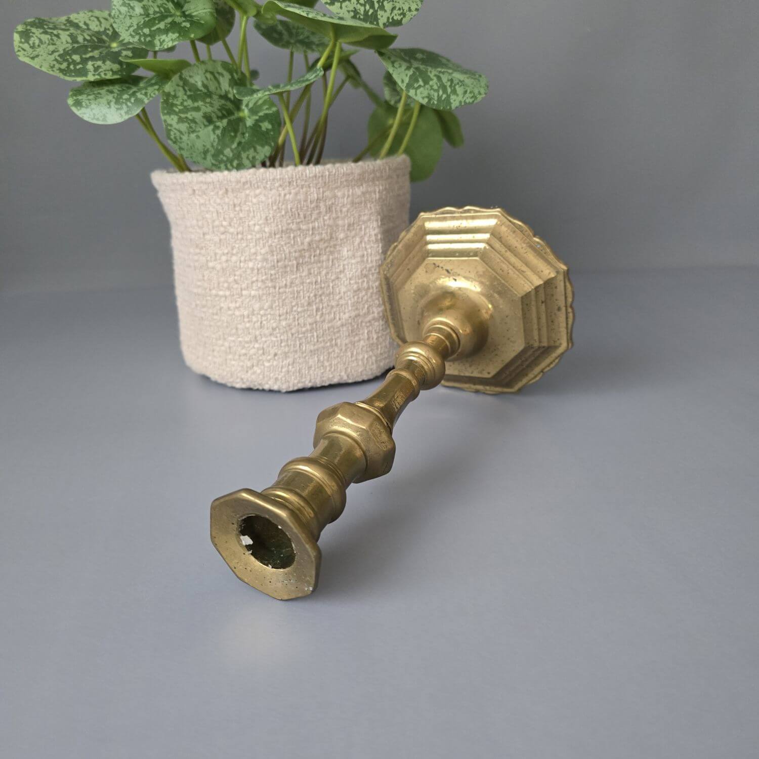 Hoher Vintage Messing Kerzenständer