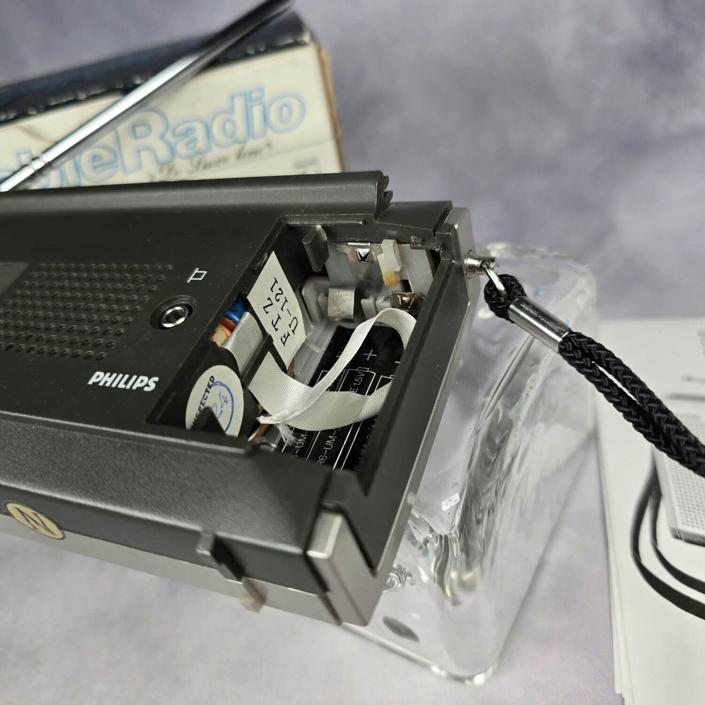 Philips Portable Radio De Luxe Line - 80er Jahre in ovp