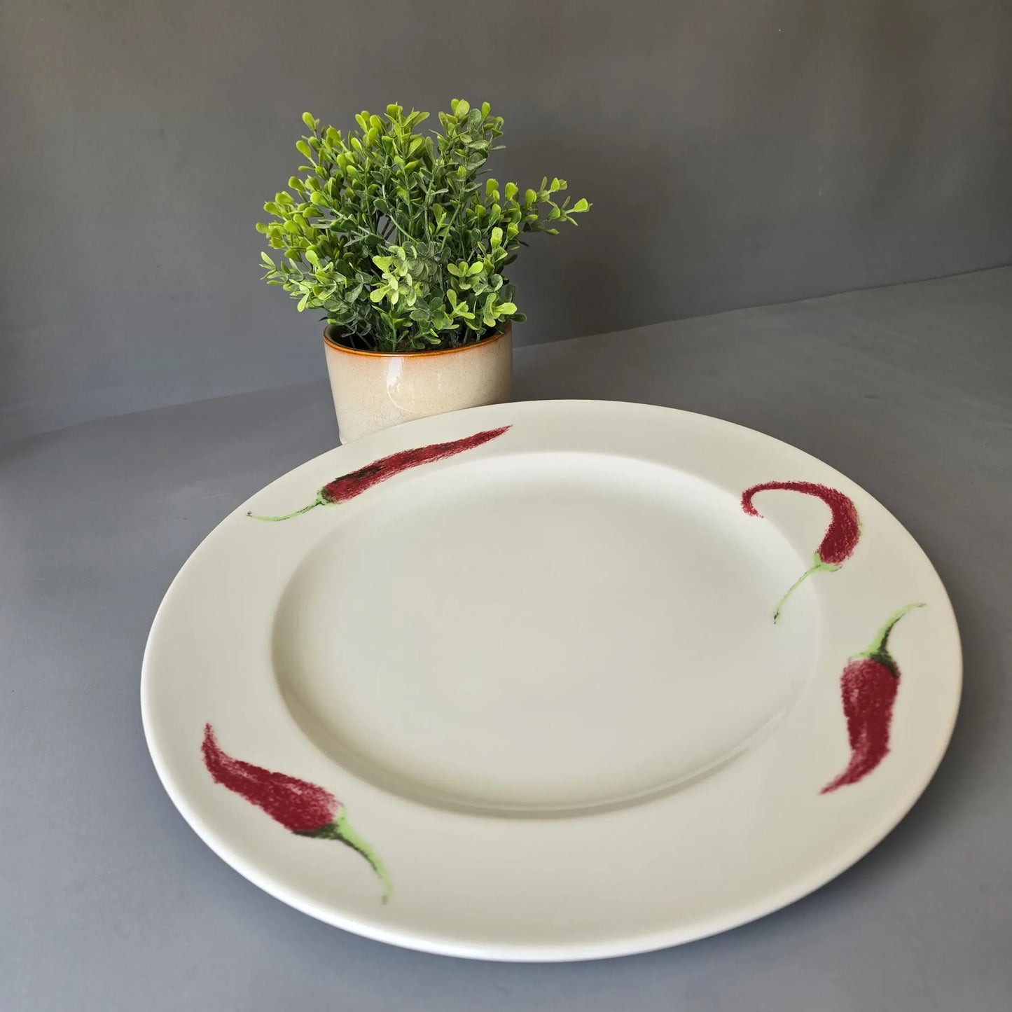 Platztellerteller 31cm - Dibbern Herbaticum - Motiv Pepperoni - großer flacher Teller
