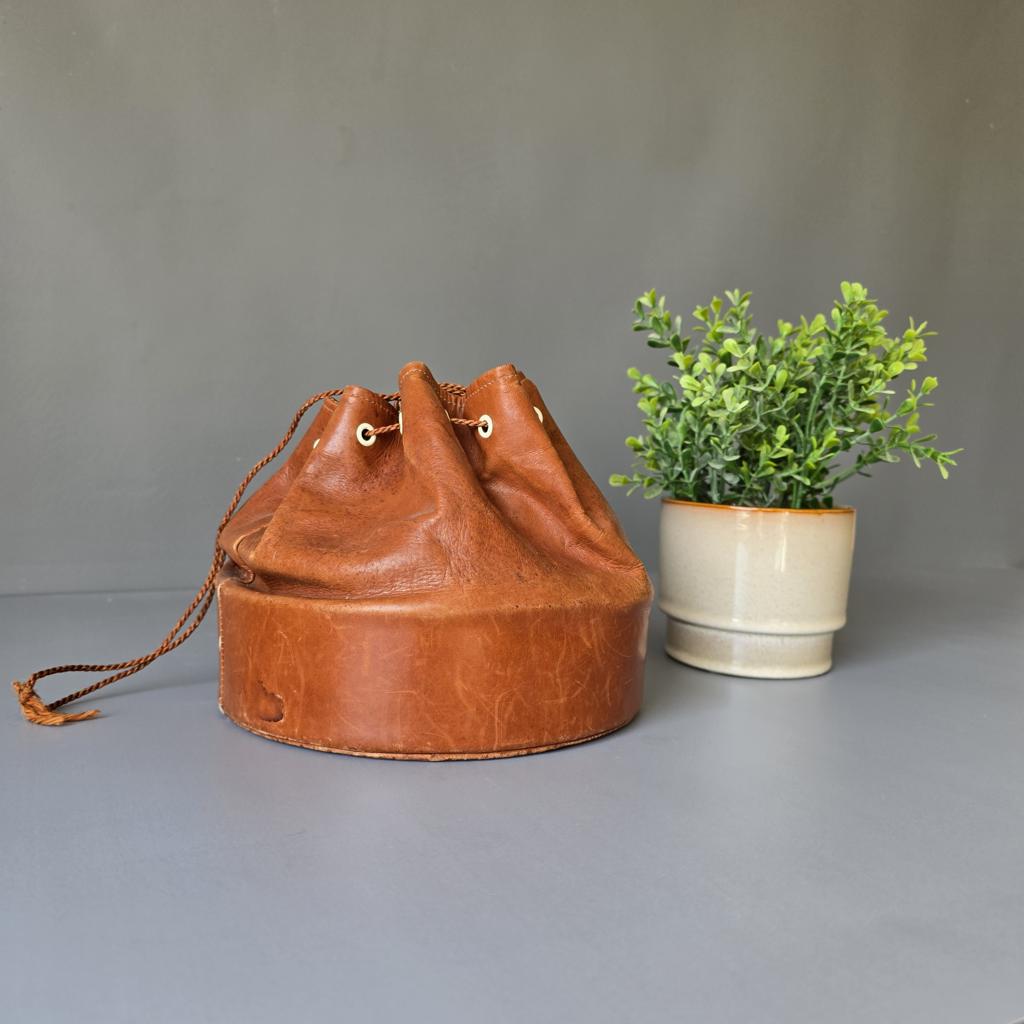 Beuteltasche aus braunem Leder - Vintage Bucket Bag