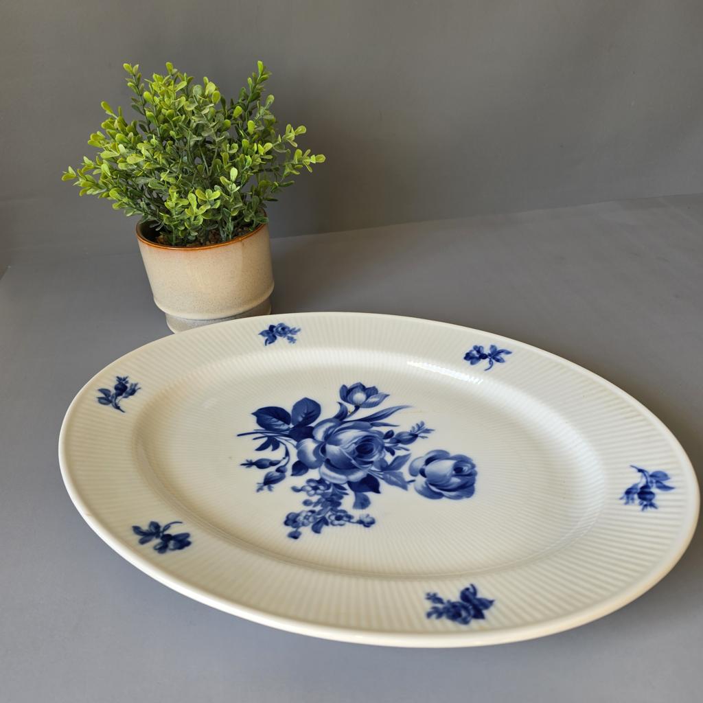 Große Fleischplatte Höchst / Heinrich Residenz Blaue Blume