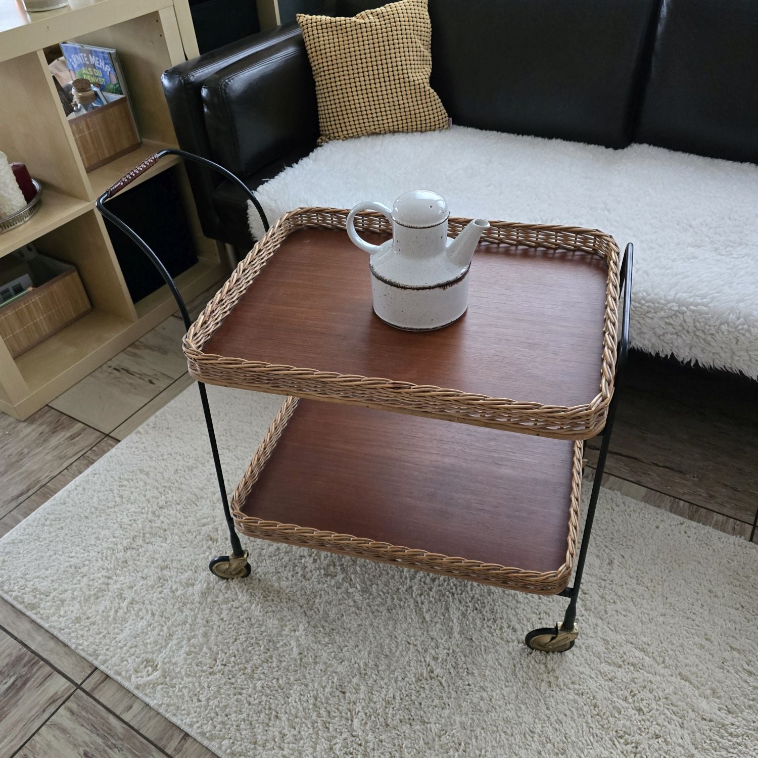 Barwagen - Servierwagen mit abnehmbaren Tabletts mit Korbgeflecht - 1960 1970