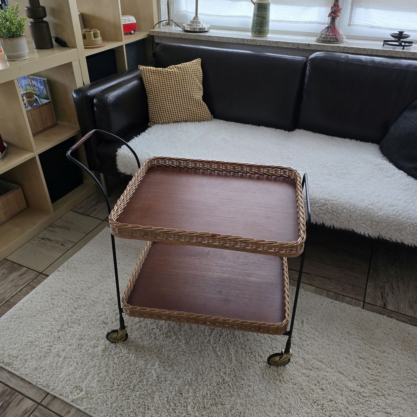Barwagen - Servierwagen mit abnehmbaren Tabletts mit Korbgeflecht - 1960 1970